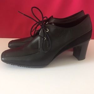 Rockport black leather heels
